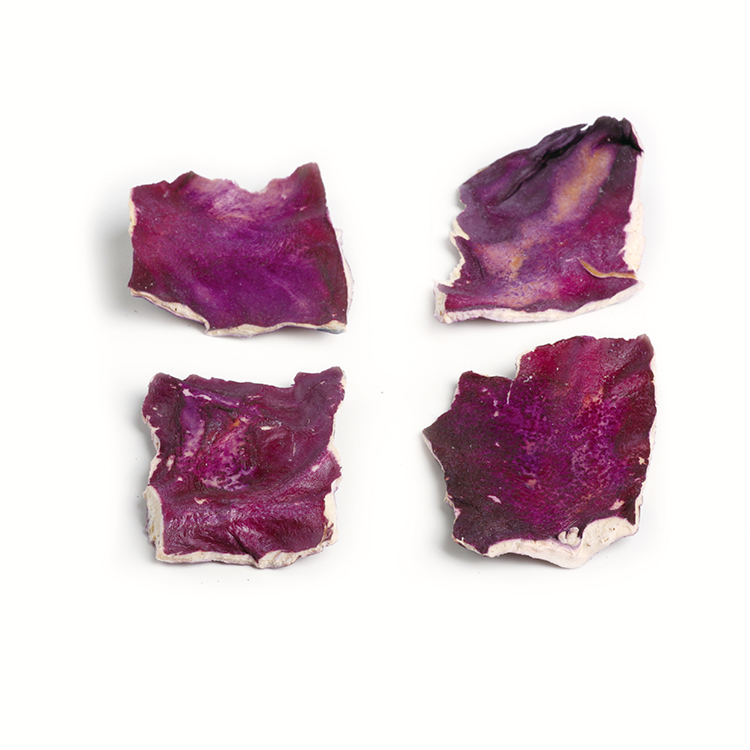 Freeze-dried purple cabbage